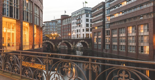 Die Stadthausbrücke