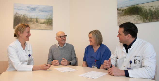 Dr. Anna-Barbara Nolde, Reinhard Herhold, Transplantationsbeauftragte Christine Oelschner und Operateur Dr. Björn Sill