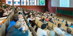 Vorlesung im Ian K. Karan-Hörsaal im Campus Lehre N55